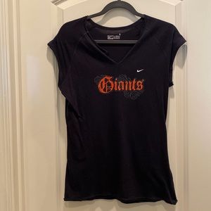 ⚾️ Nike Giant’s baseball Size L t-shirt